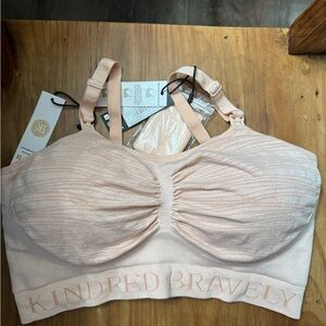 Kindred Bravely nursing pumping Pink Bra